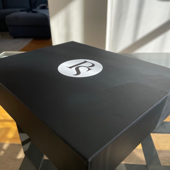 Piper & Skye Cardholder - Picture 2 of 5